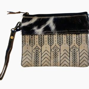 Chloe & Lex leather/ Canvas Wristlet